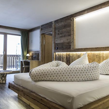 Hotel Neuwirt Cadipietra Εξωτερικό φωτογραφία